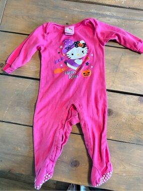 Hello Kitty Halloween Pink Baby One-Piece Sleeper - 2010’s